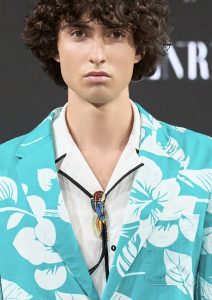 Facetune_02-10-2025-12-45-07